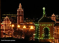 KC Plaza entertainment district lit up for Christmas